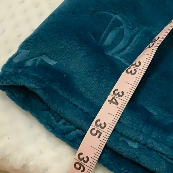 Juicy Couture JC Logo Plush Collared Robe- Teal - Picture 7 of 7